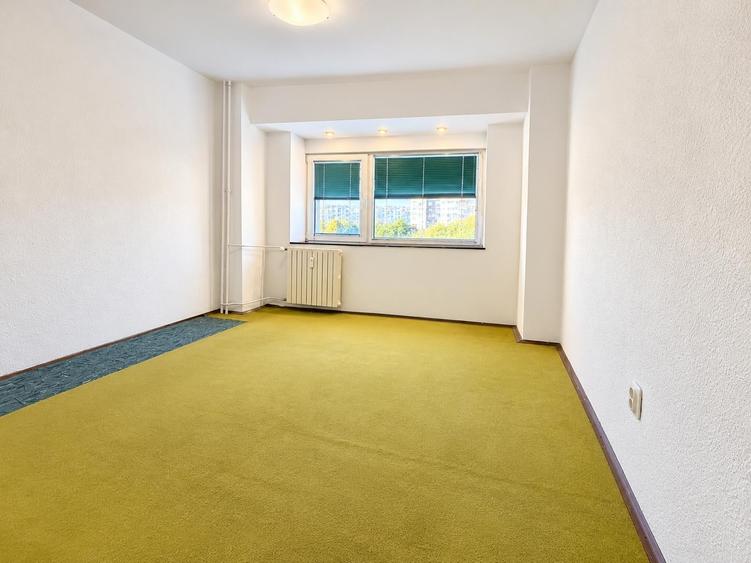 Apartament cu 3 camere decomandat în Decebal