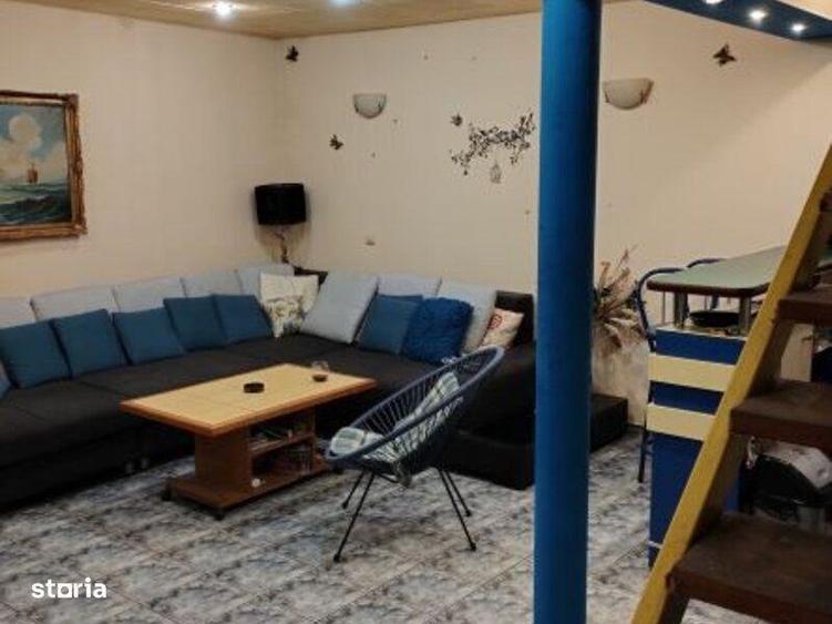 Casă cu 7 camere cu Teren 200 Mp în Vitan