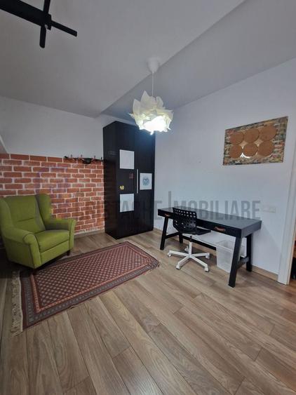 Apartament cu 3 camere decomandat, mobilat în Aviatorilor