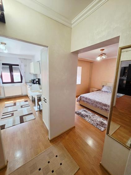 Apartament cu 2 camere decomandat în 9 Mai