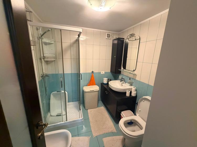 Apartament cu 3 camere decomandat în Babadag