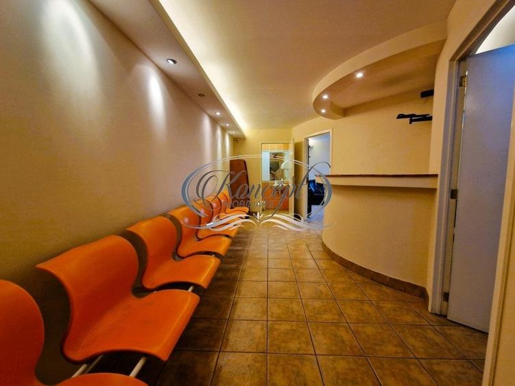 Apartament cu 3 camere semidecomandat, mobilat în Central