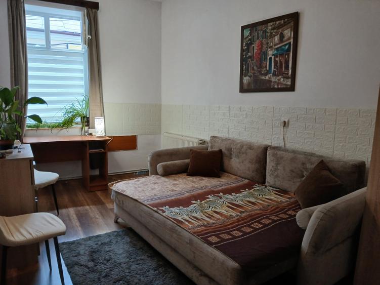 Apartament cu 2 camere circular în Central — fotografia 3