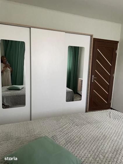 Apartament cu 3 camere decomandat, mobilat în Lacul Tei