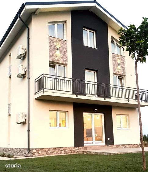 Casă cu 5 camere cu Teren 330 Mp în Ferme