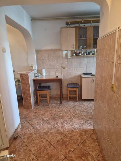 Apartament cu 2 camere decomandat în Mureșeni