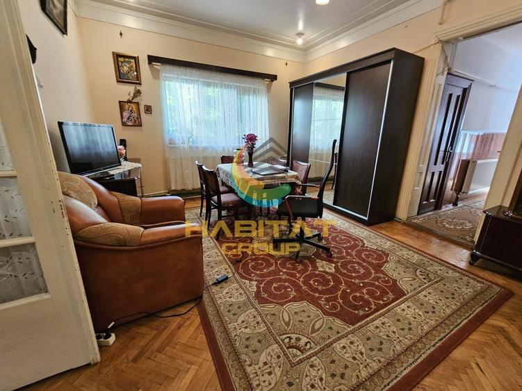 Casă individuală cu 8 camere cu Canalizare în Iancului