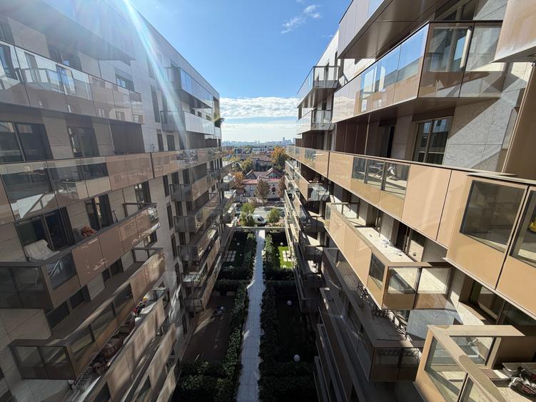 Apartament cu 3 camere decomandat în Iancu Nicolae