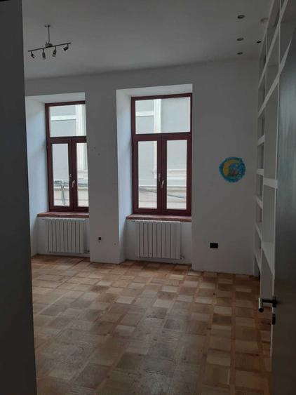 Apartament cu 2 camere decomandat în Ultracentral