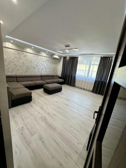 Apartament cu 2 camere decomandat în Exterior Vest