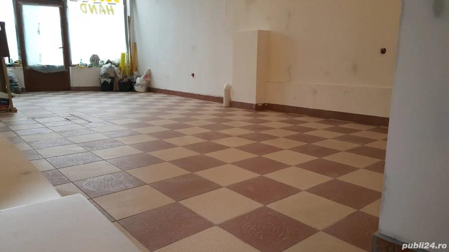 Spațiu comercial, de 45 mp, în Central