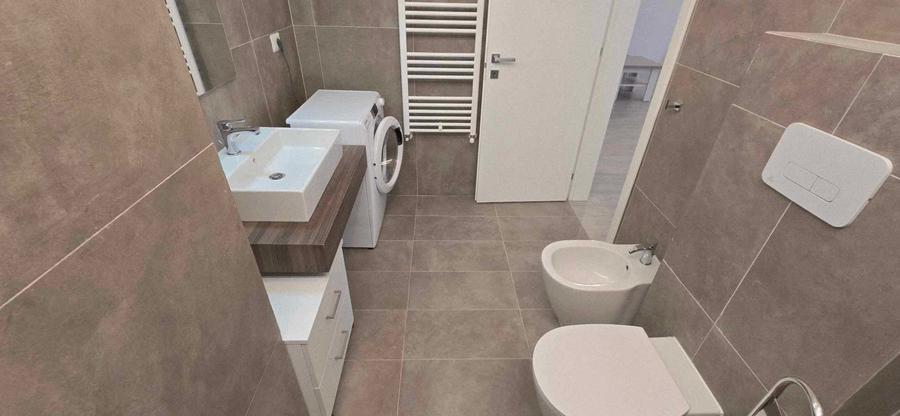 Apartament cu 2 camere nedecomandat în Central
