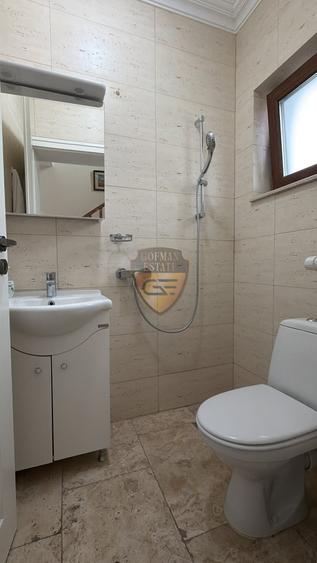 Casă individuală cu 4 camere cu Canalizare în Lumina