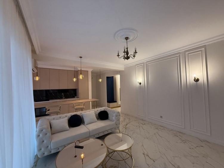 Apartament cu 2 camere decomandat în Central