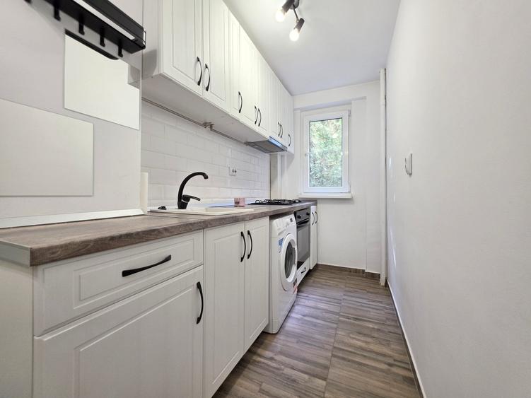 Apartament cu 2 camere decomandat în Drumul Taberei