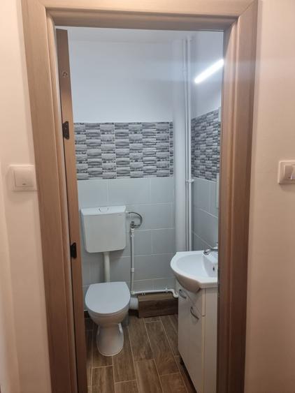 Apartament cu 3 camere decomandat în Metalurgie