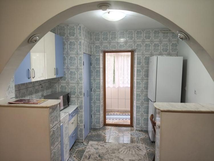 Apartament cu 3 camere decomandat în Sfântu Ilie