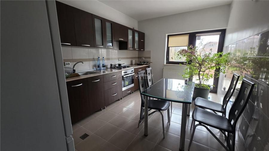 Casa P E M, teren 664 mp - zona centrala - Spitalul Judetean - 3
