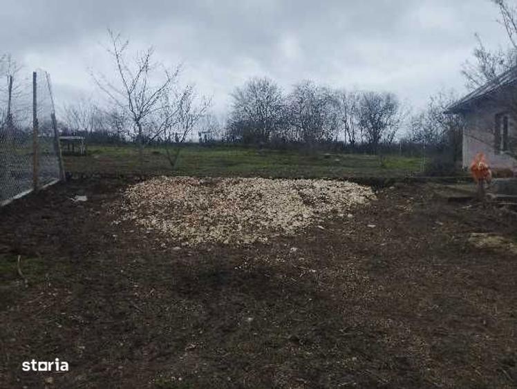 Casă cu 2 camere cu Teren 75 Mp în Dumbrăveni