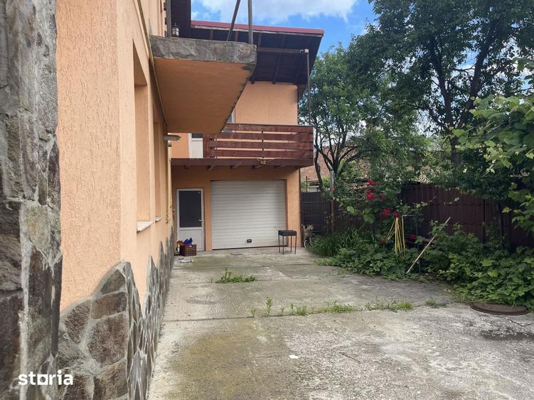 Casă cu 5 camere cu Teren 260 Mp în Gara Veche