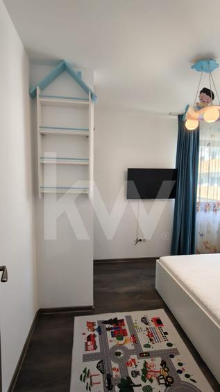 Apartament cu 3 camere semidecomandat, mobilat în Șelimbăr
