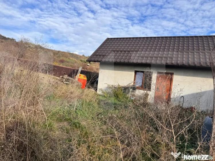 Casă cu 7 camere cu Teren 2215 Mp în Răchiți