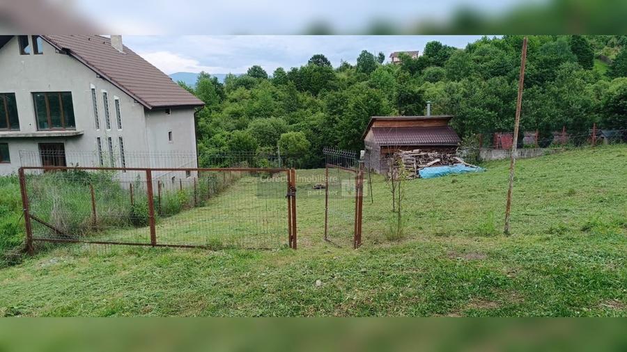 Teren intravilan de 1244 mp, în Sud-Est
