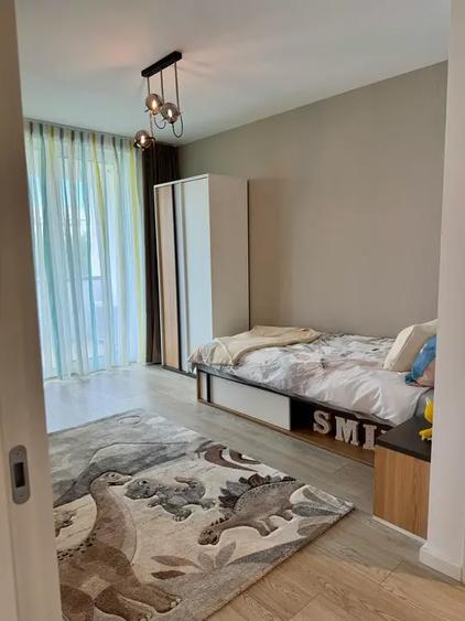 Apartament cu 4 camere decomandat în Theodor Pallady