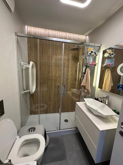 Apartament cu 2 camere decomandat, mobilat în Drumul Taberei
