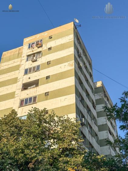 Apartament cu 3 camere decomandat în Drumul Taberei