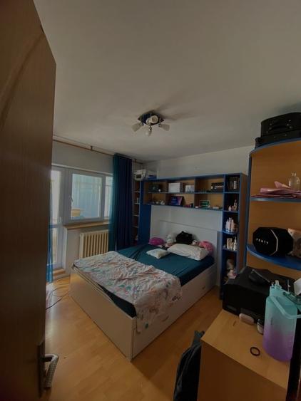 Apartament cu 3 camere decomandat în Militari