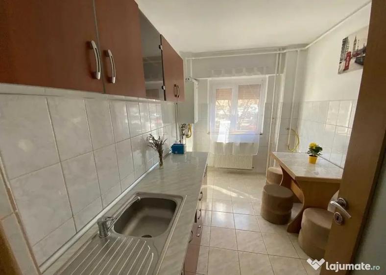 Apartament cu 2 camere semidecomandat în Scriitorilor