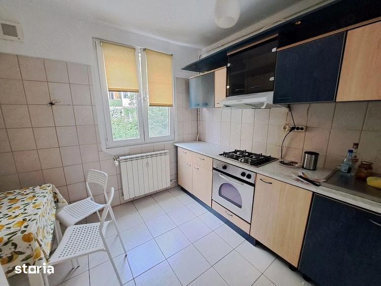 Apartament cu 3 camere decomandat în Drumul Taberei