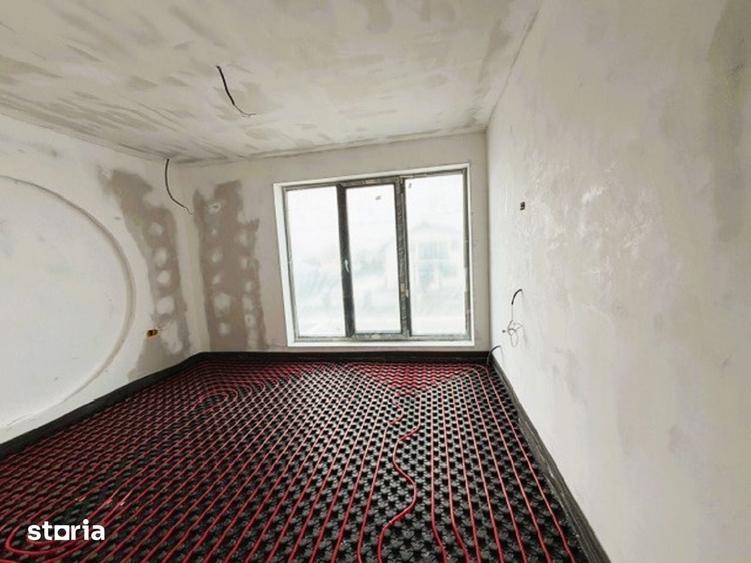 Casă cu 5 camere cu Teren 586 Mp în Slătioara