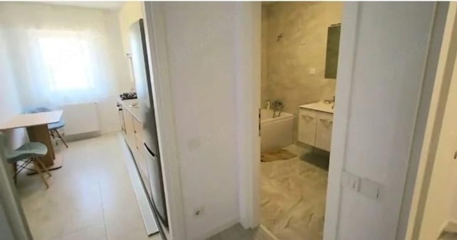 Garsonieră decomandată în Central