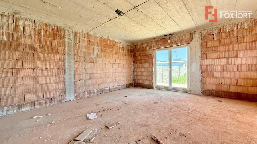 Duplex cu 3 camere cu Teren 310 Mp în Urseni