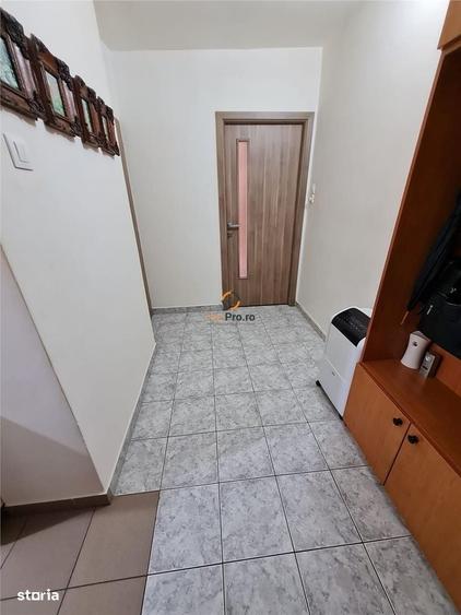Garsonieră decomandată în Lipovei