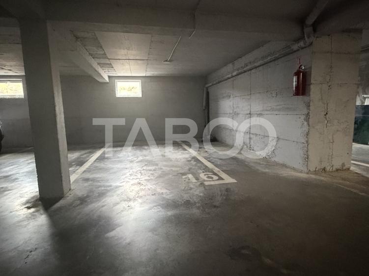 Penthouse cu 2 camere semidecomandat, mobilat în Florești