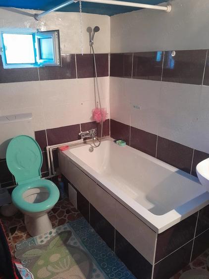 Casă cu 3 camere cu Teren 4000 Mp în Dejești