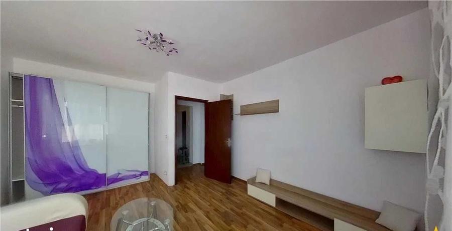 Apartament cu 2 camere decomandat în Sânpetru