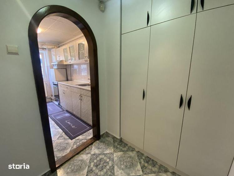 Apartament cu 2 camere decomandat, mobilat în Est