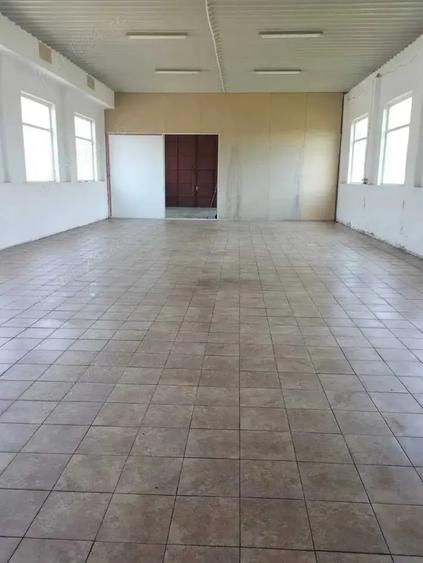 Spațiu comercial, de 1,446 mp, în Filiași
