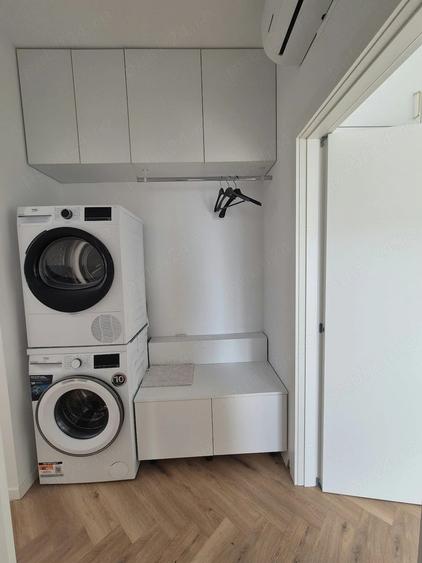 Apartament cu 2 camere semidecomandat în Giroc