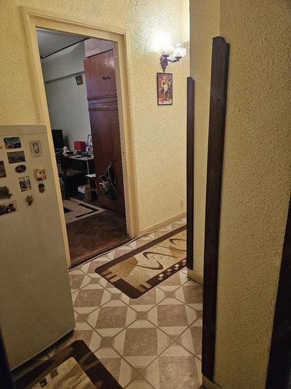Apartament cu 3 camere decomandat în Nord