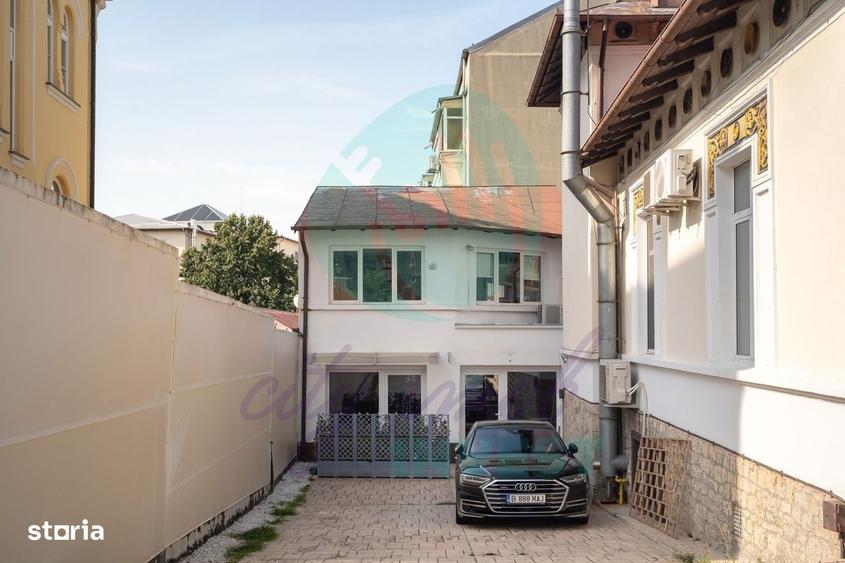 Casă cu 4 camere în Cișmigiu