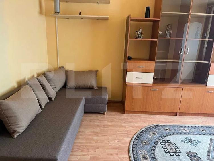 Garsonieră de închiriat – Zona Astra | 30 mp | Etaj 1/4 | Mobilată și utilată - 1
