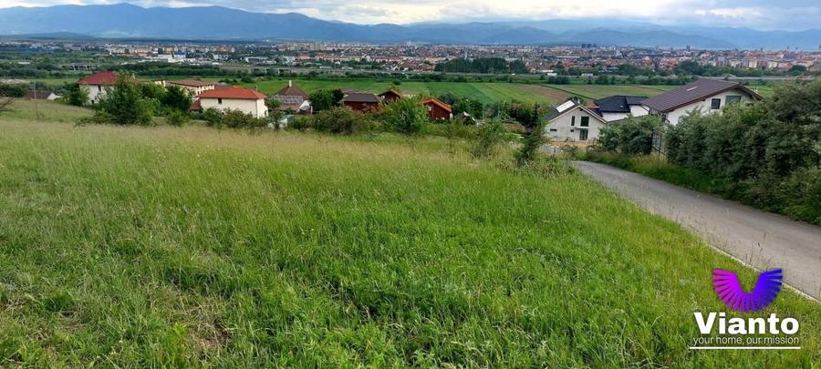 Teren Construcții intravilan de 6500 mp, în Gușterița