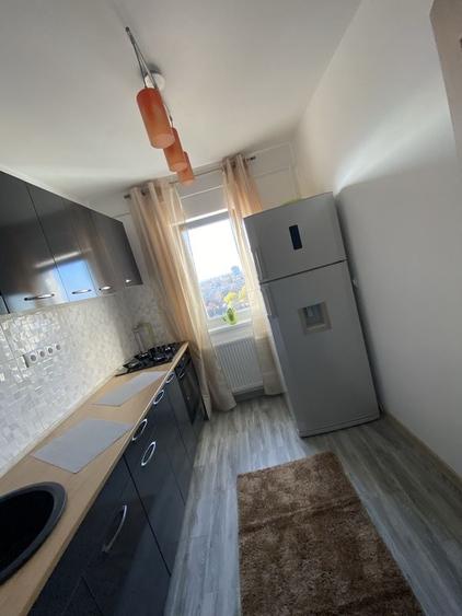 Apartament cu 2 camere decomandat în Vest