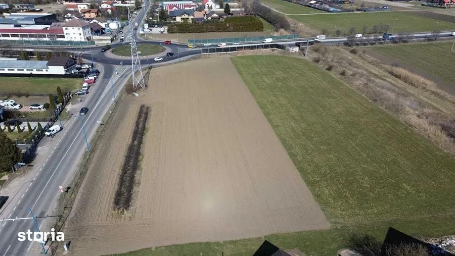 Teren de 8762 mp, în Stupini