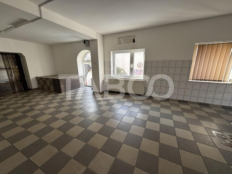 Spațiu comercial, de 70 mp, în Cristian